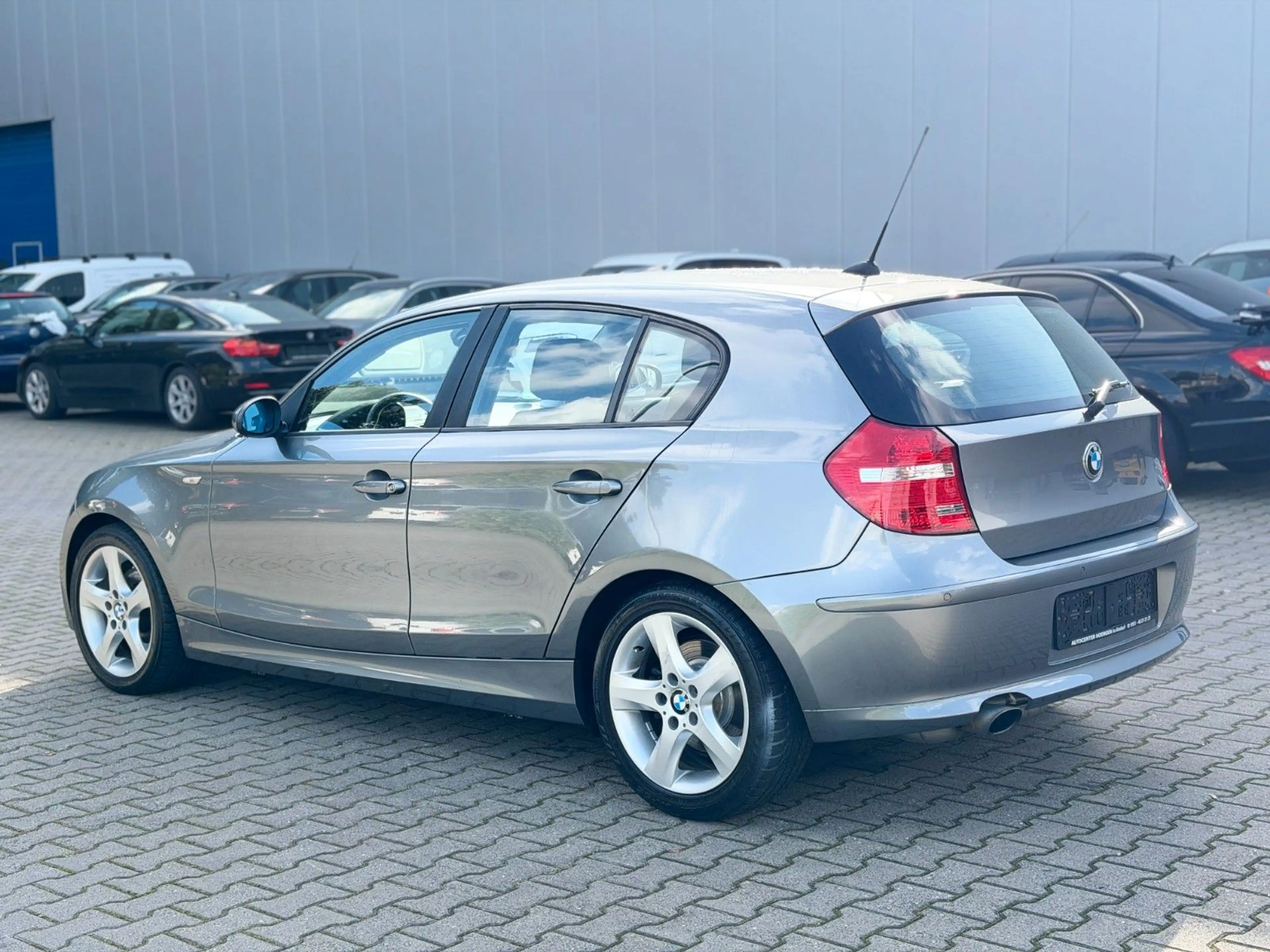 BMW 120 i Limousine*Advantage*PDC*Klimaauto*Tempomat — photo 11