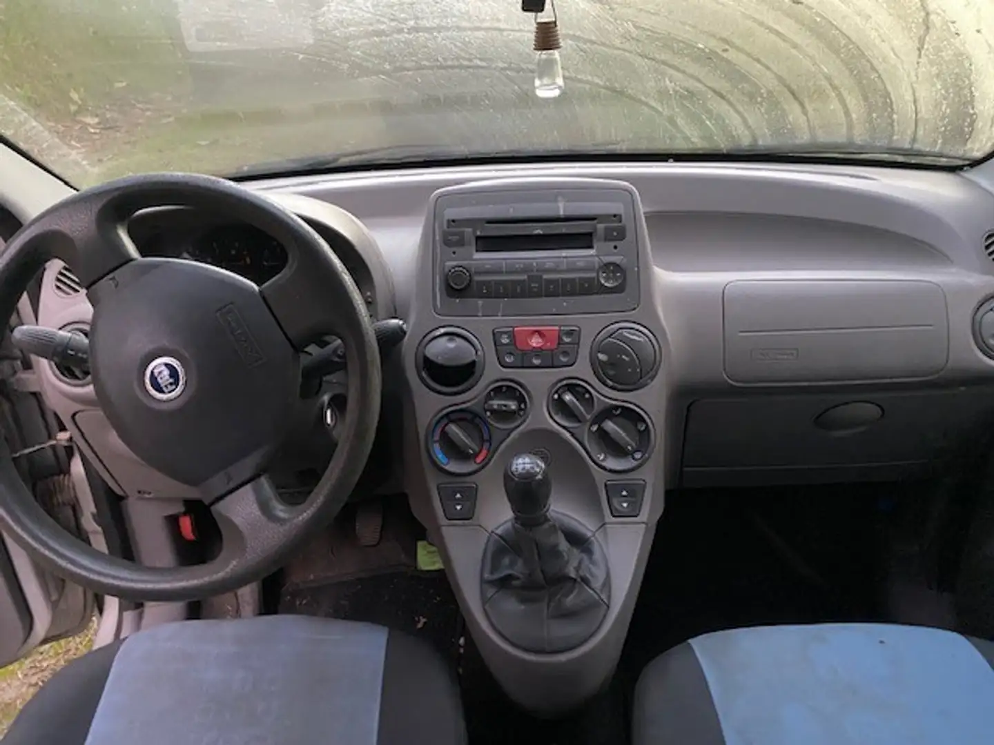 Fiat Panda Panda 1.2 Stříbrná - 2