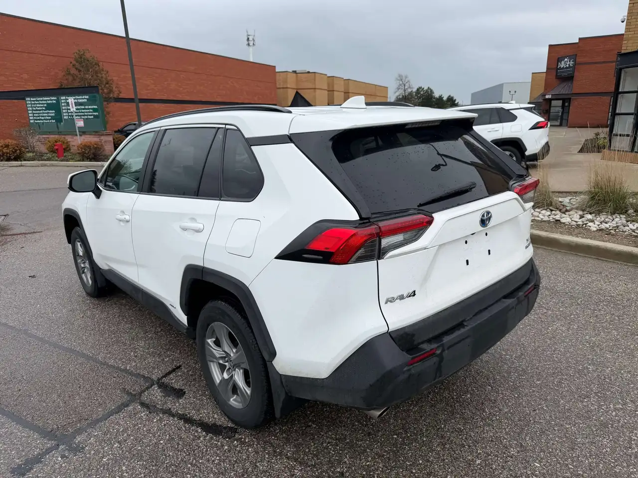 Toyota RAV 4 снимка Toyota RAV 4