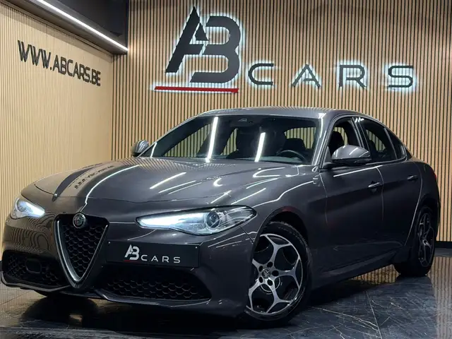Alfa Romeo Giulia 2.2 JTDm Sport * GARANTIE 12 MOIS *