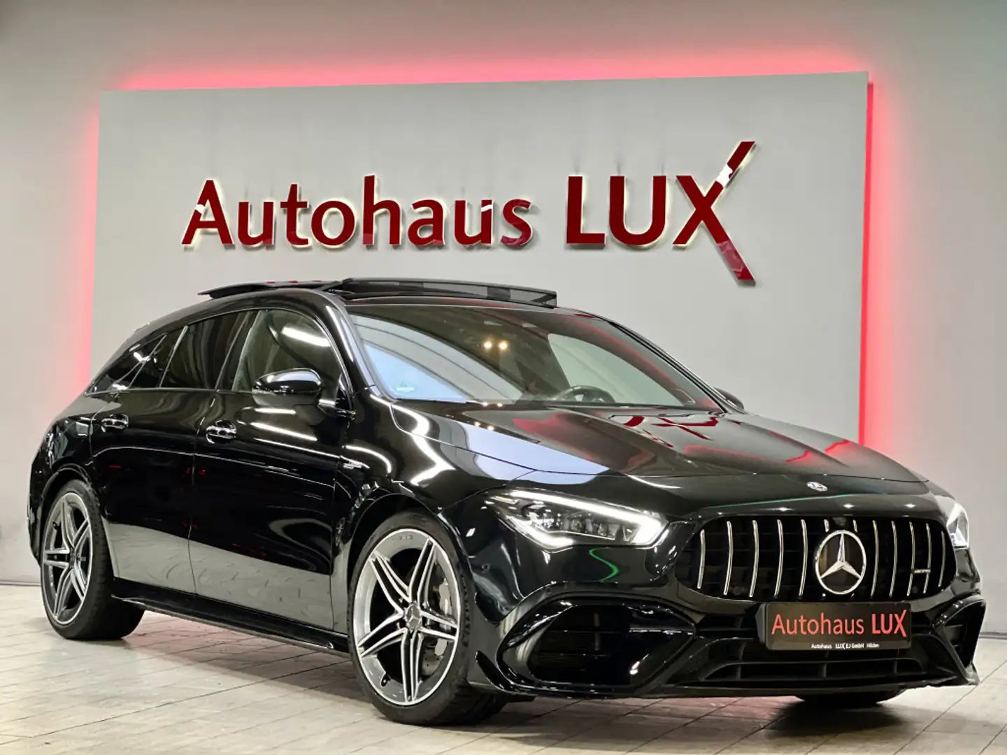 Mercedes-Benz CLA 45 AMG AERO PANO HEAD-UP BURMESTER AMBIENTE Černá - 1