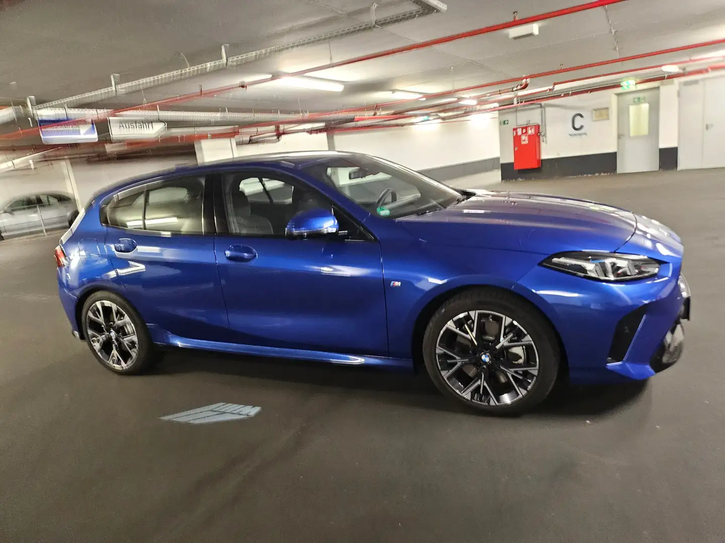 BMW 123 1er xDrive Aut. Blau - 1