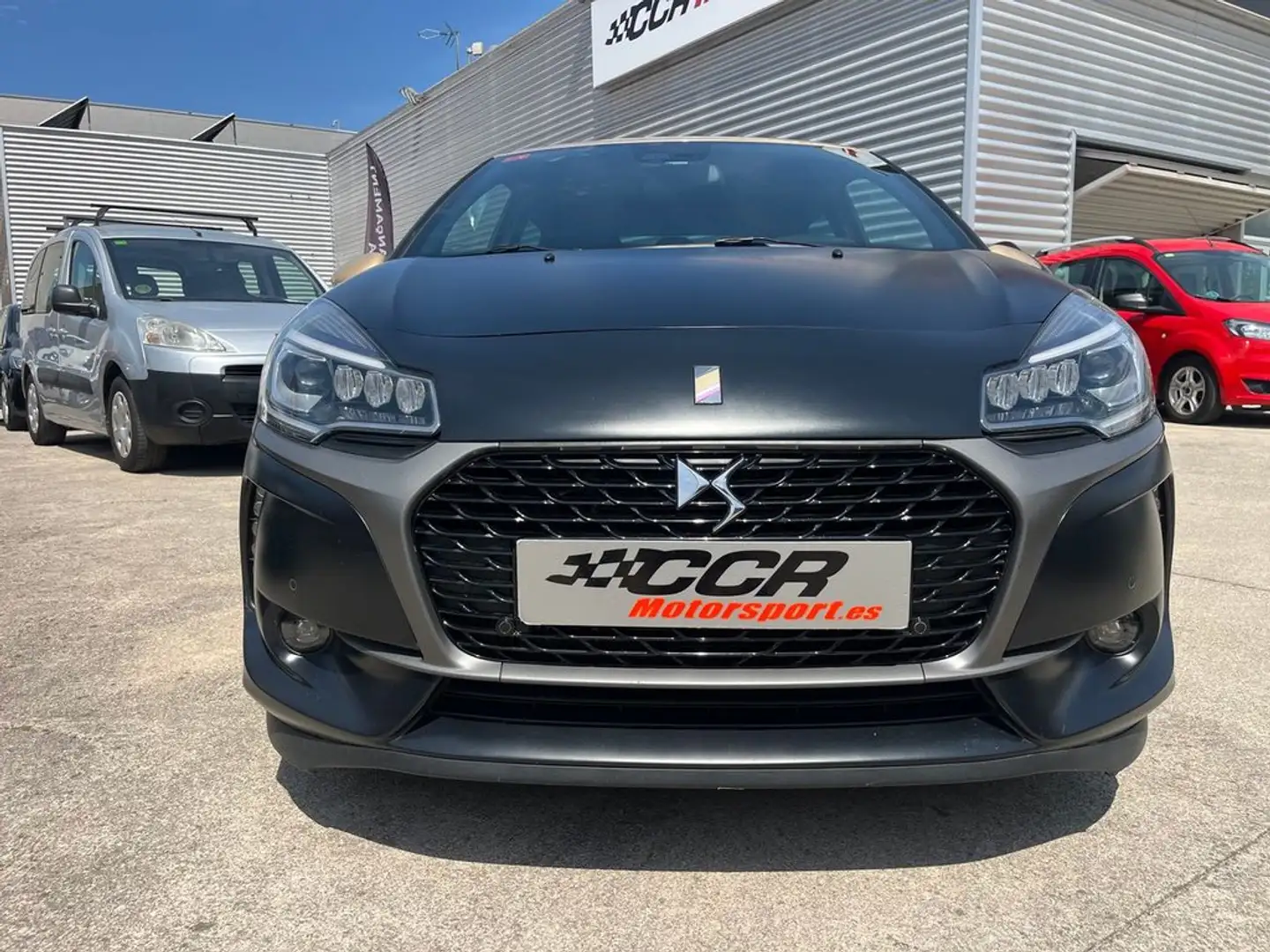 DS Automobiles DS 3 PERFORMANCE  208 CV Negro - 2