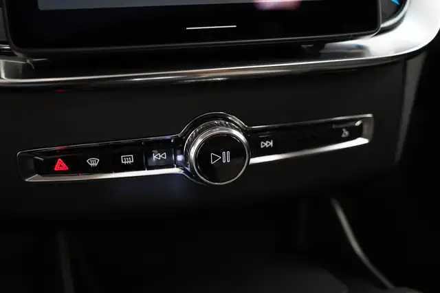 Volvo XC90 view 18