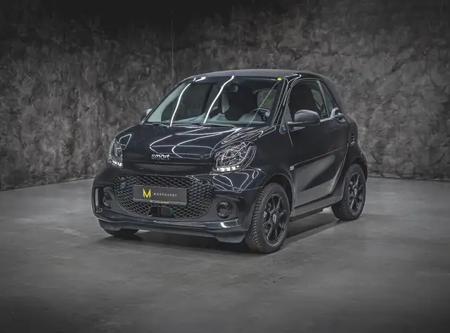 smart forTwo EQ coupe pure BLACKEDITION 22kW/KLIMA/SHZ