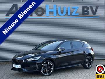 1.4 e-Hybrid Essential 18 Inch PDC Stoelverwarming