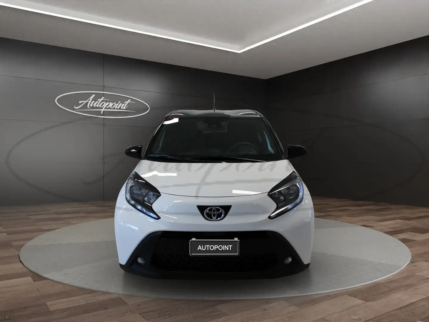 Toyota Aygo X Aygo X 1.0 VVT-i 72 CV 5 porte Trend Bianco - 2