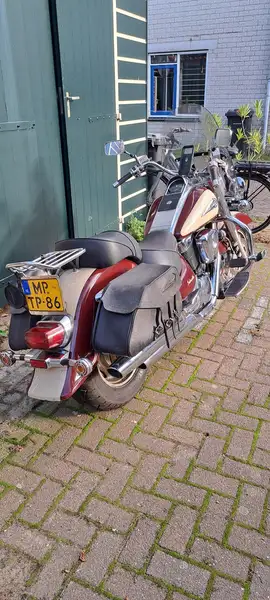 Suzuki Intruder C - foto 4