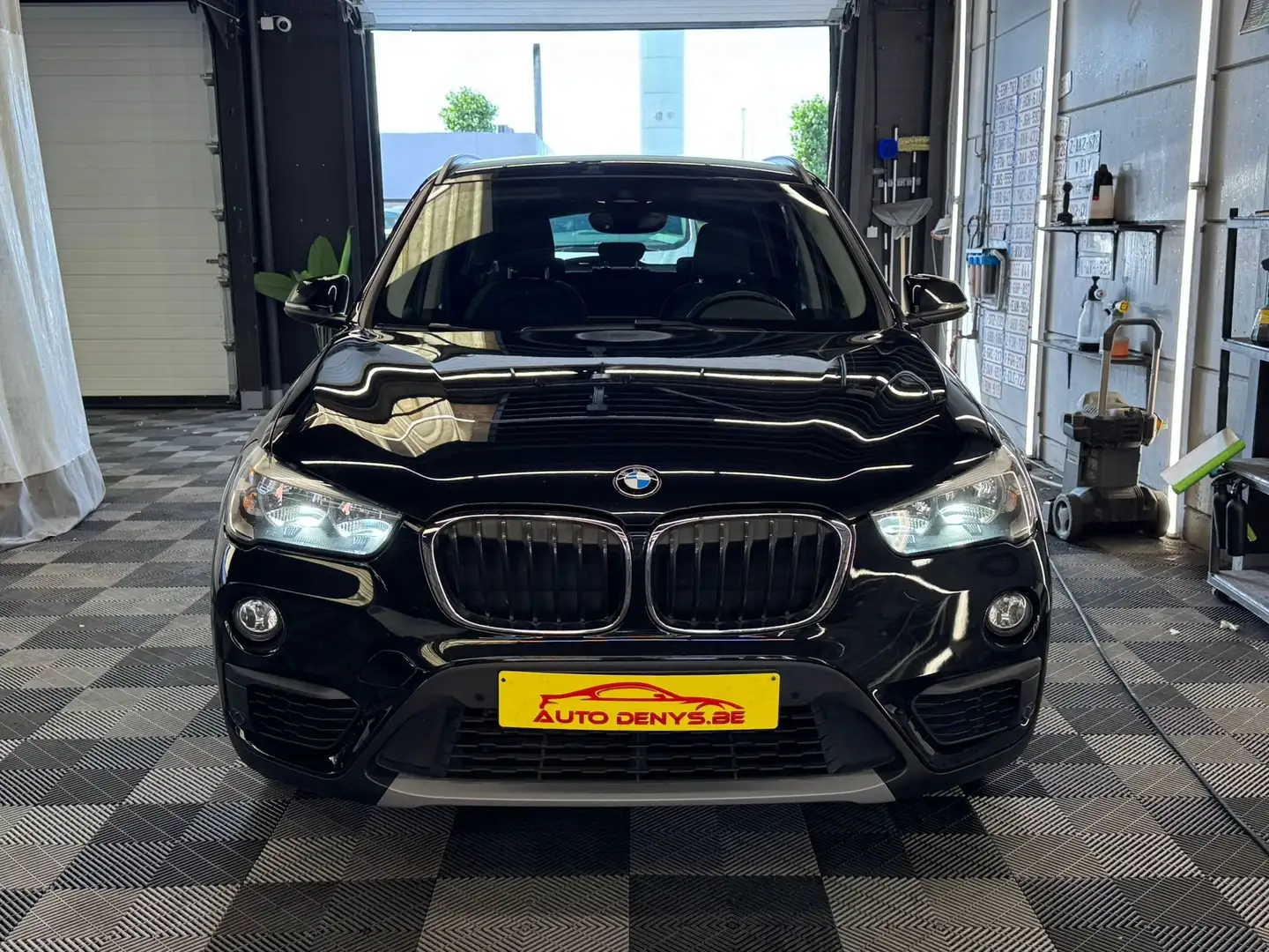BMW X1 GEKEURD sDrive16d Bj 2019 AUTOMAAT 129.000 Km. Noir - 2