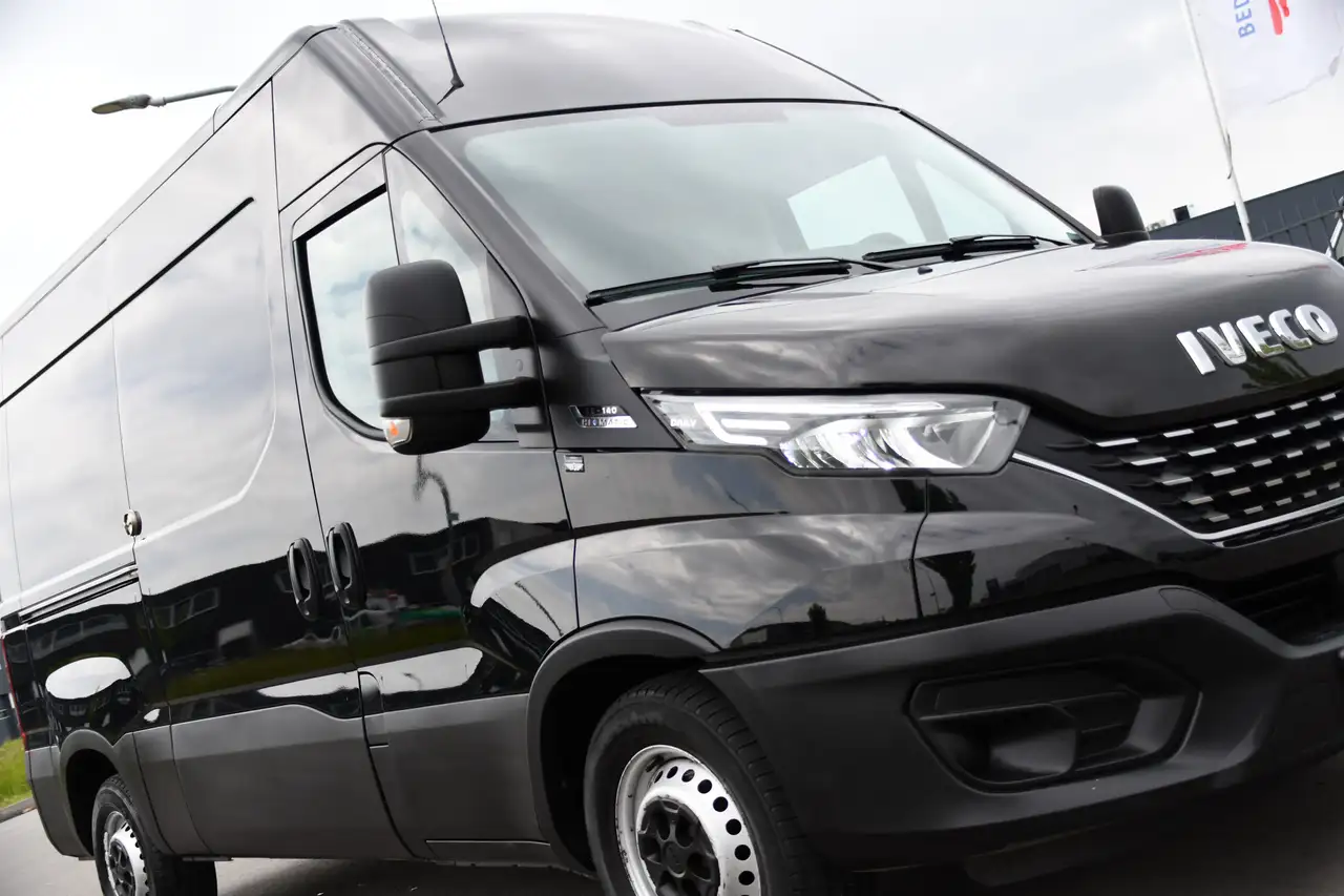 Iveco Daily 2021 — фото 19