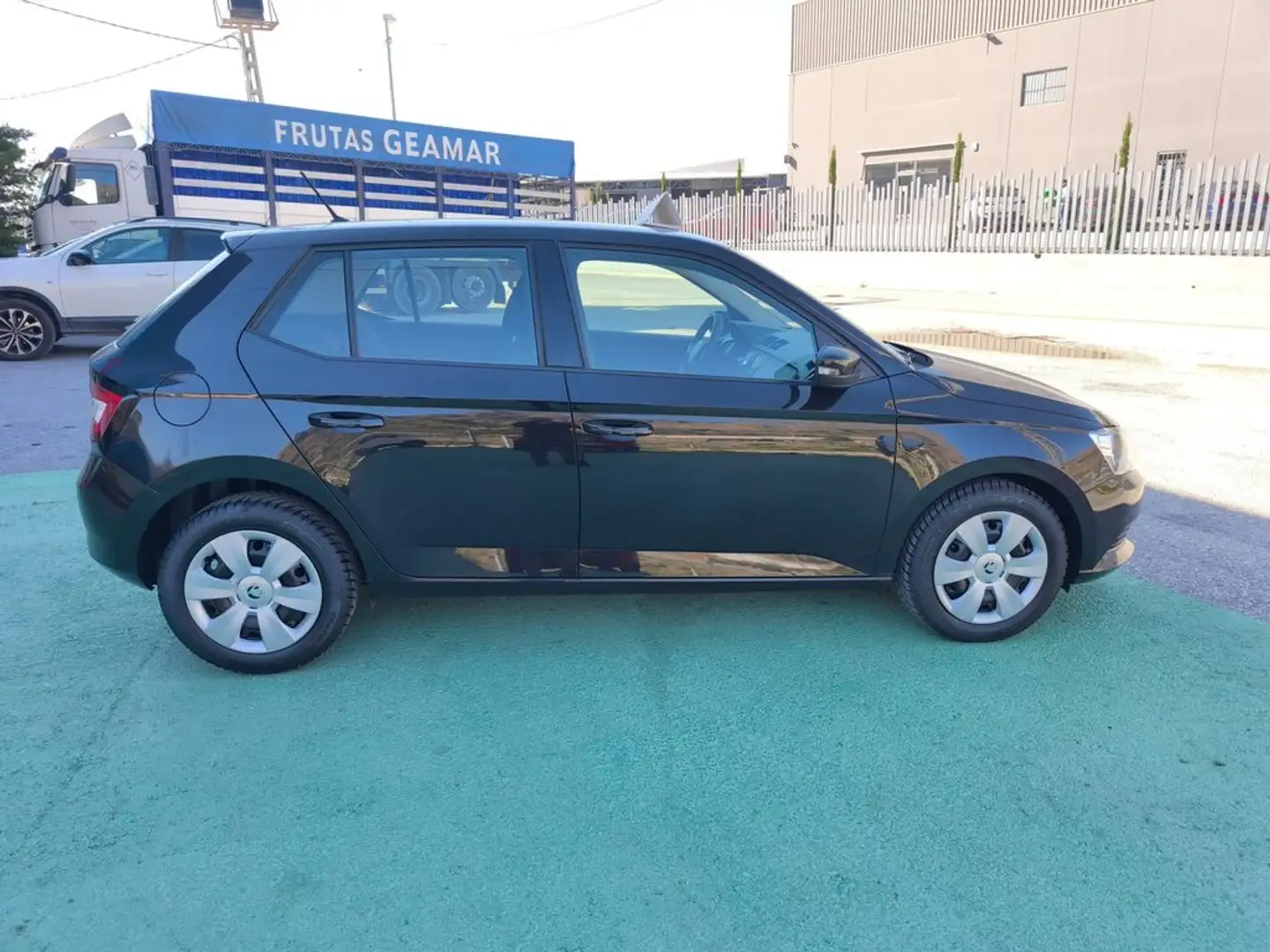 Skoda Fabia 1.0 MPI Active 55kW Negro - 2