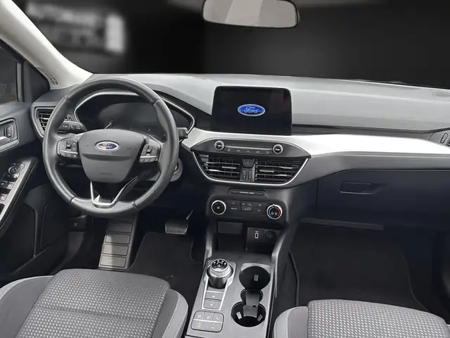 Ford Focus view 15
