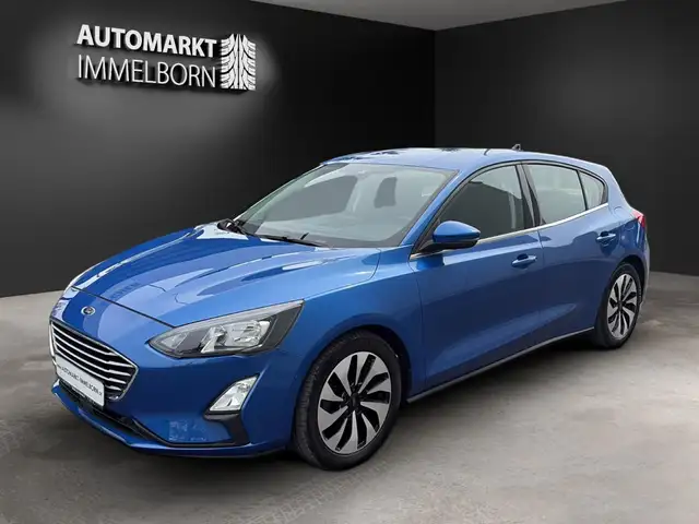 Ford Focus view 4