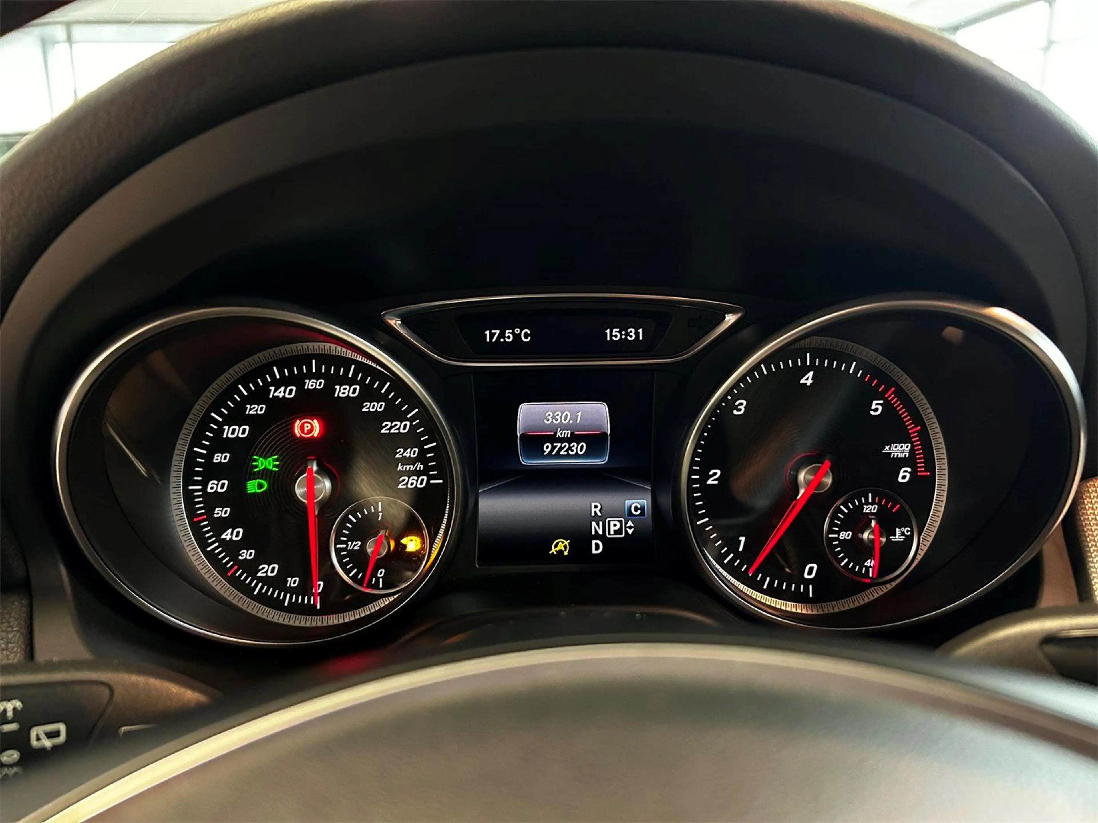 Mercedes-Benz CLA 220 d Shooting Brake 4MATIC Aut. — photo 12