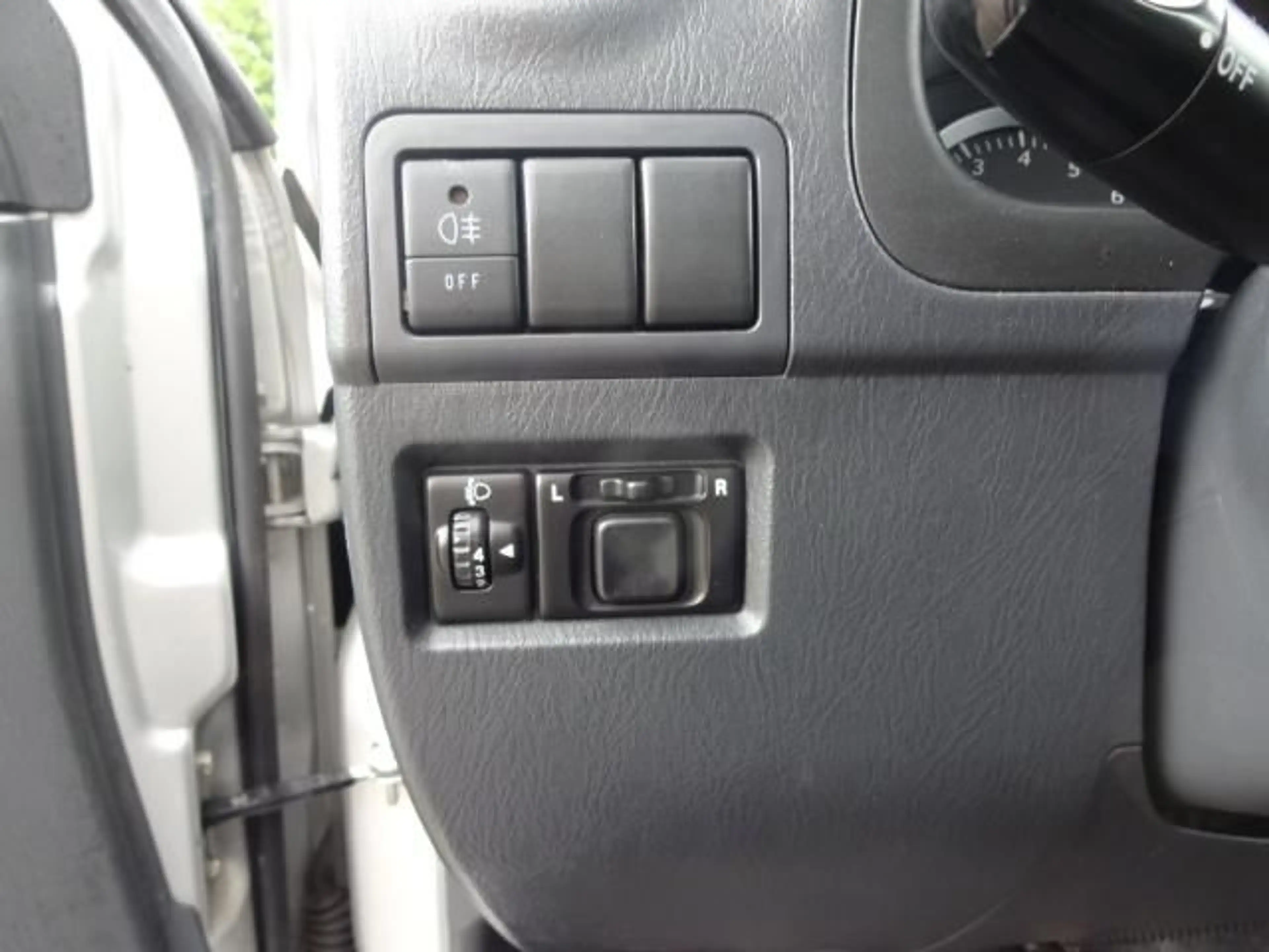 Suzuki Jimny JIMNY 1.3 M/T 4X4 COMFORT KLIMA ALLRAD AHZV CD — photo 13