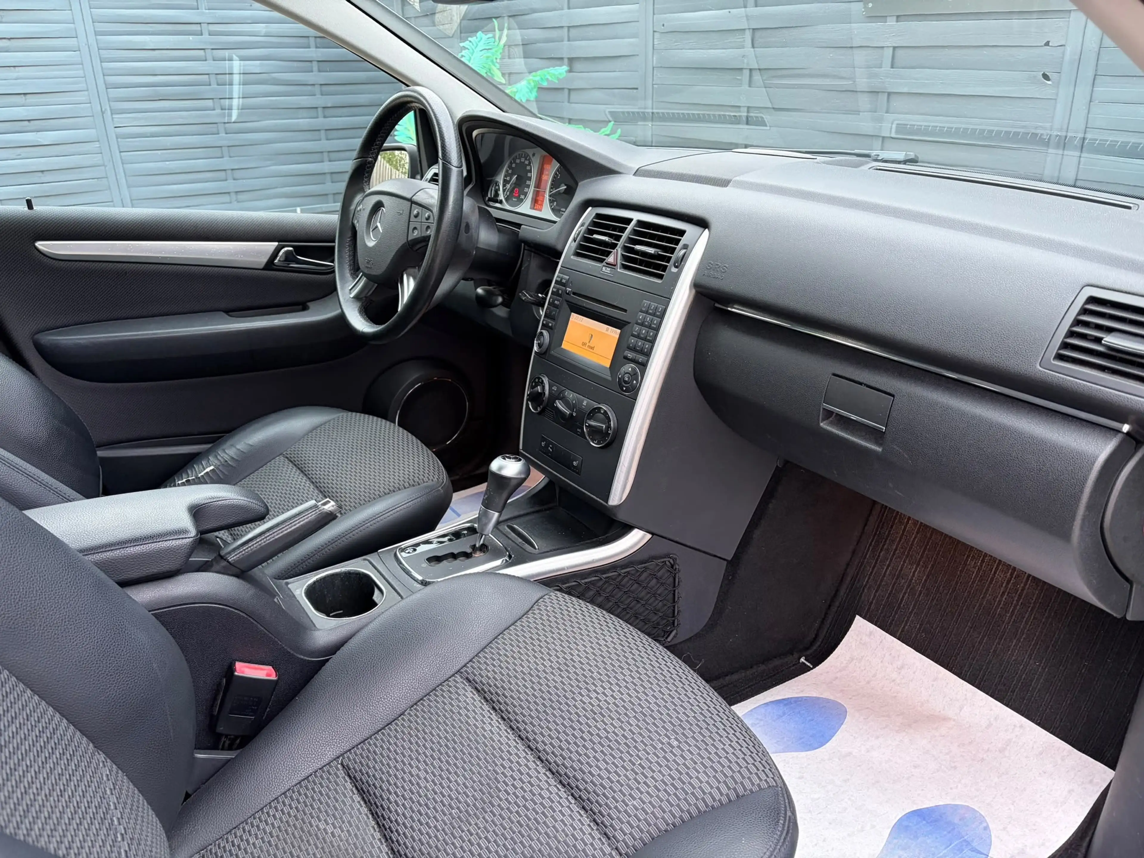 Mercedes-Benz B 160 B 160 Essential — photo 9