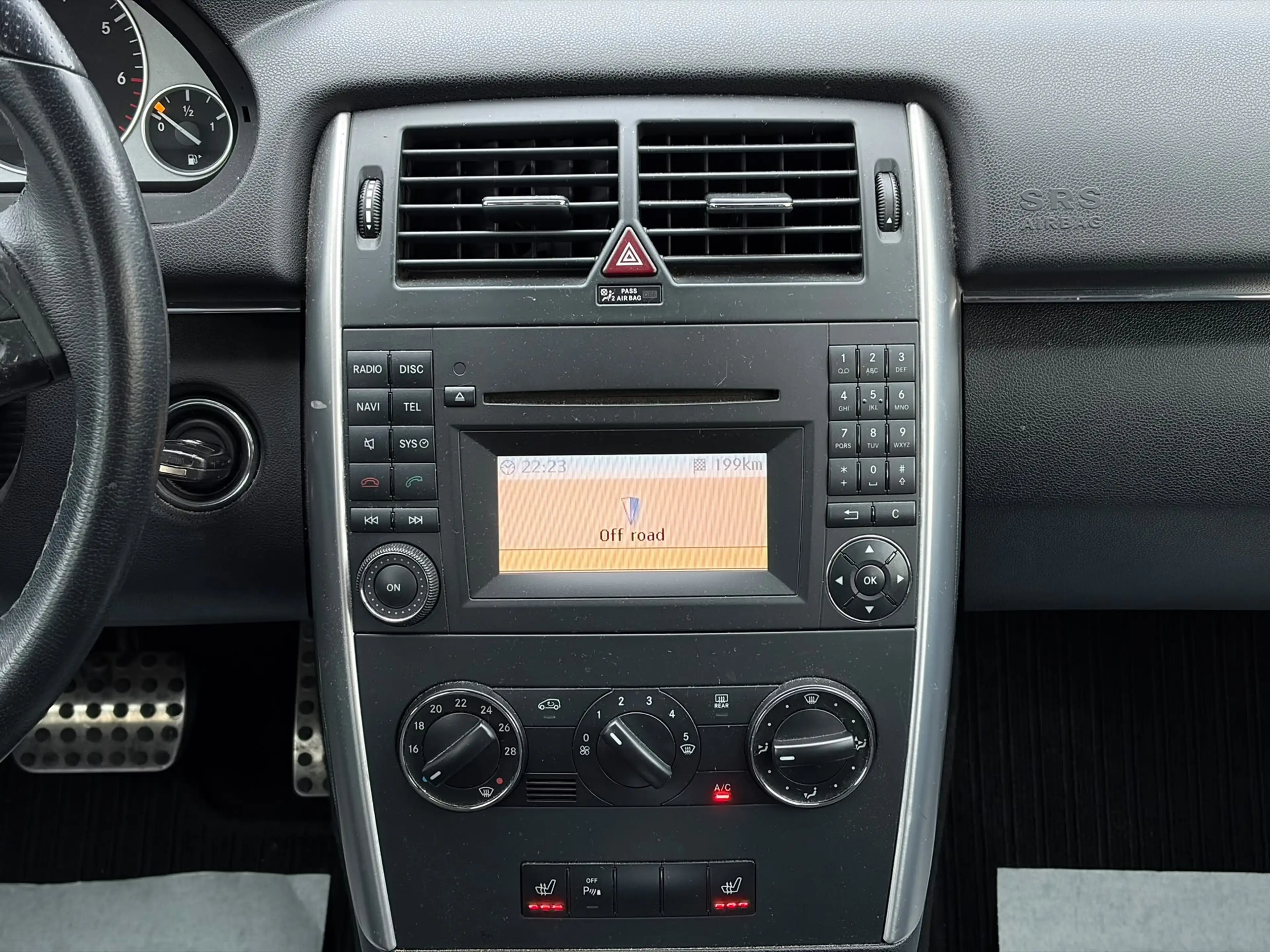 Mercedes-Benz B 160 B 160 Essential — photo 12