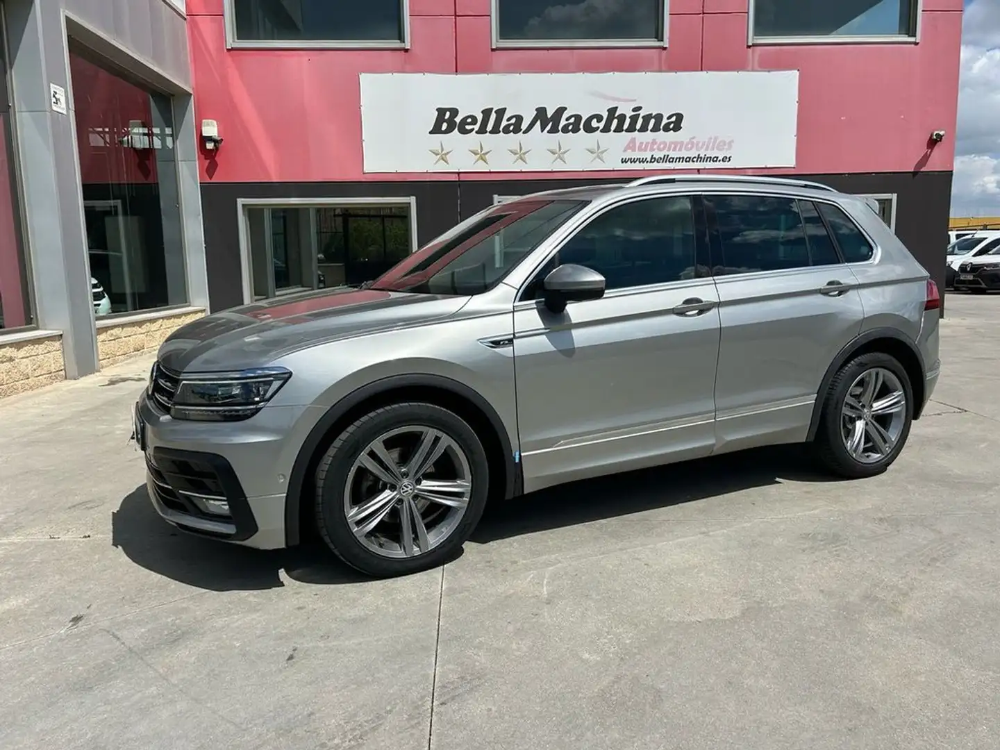 Volkswagen Tiguan Sport 1.5 TSI 110kW (150CV) DSG Amarillo - 2