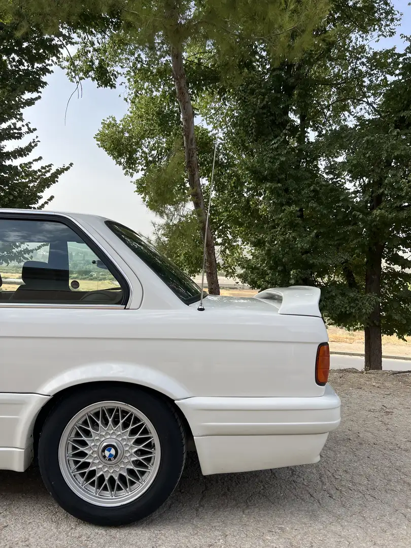 BMW 325 325i Weiß - 1