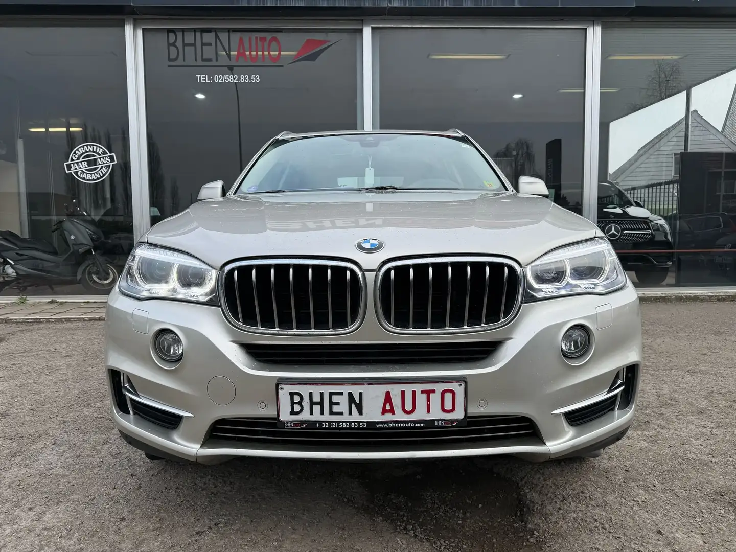 BMW X5 xDrive40e/NAVI/CUIR BRUN/TOIT PANO/XENON/FULL Beige - 2