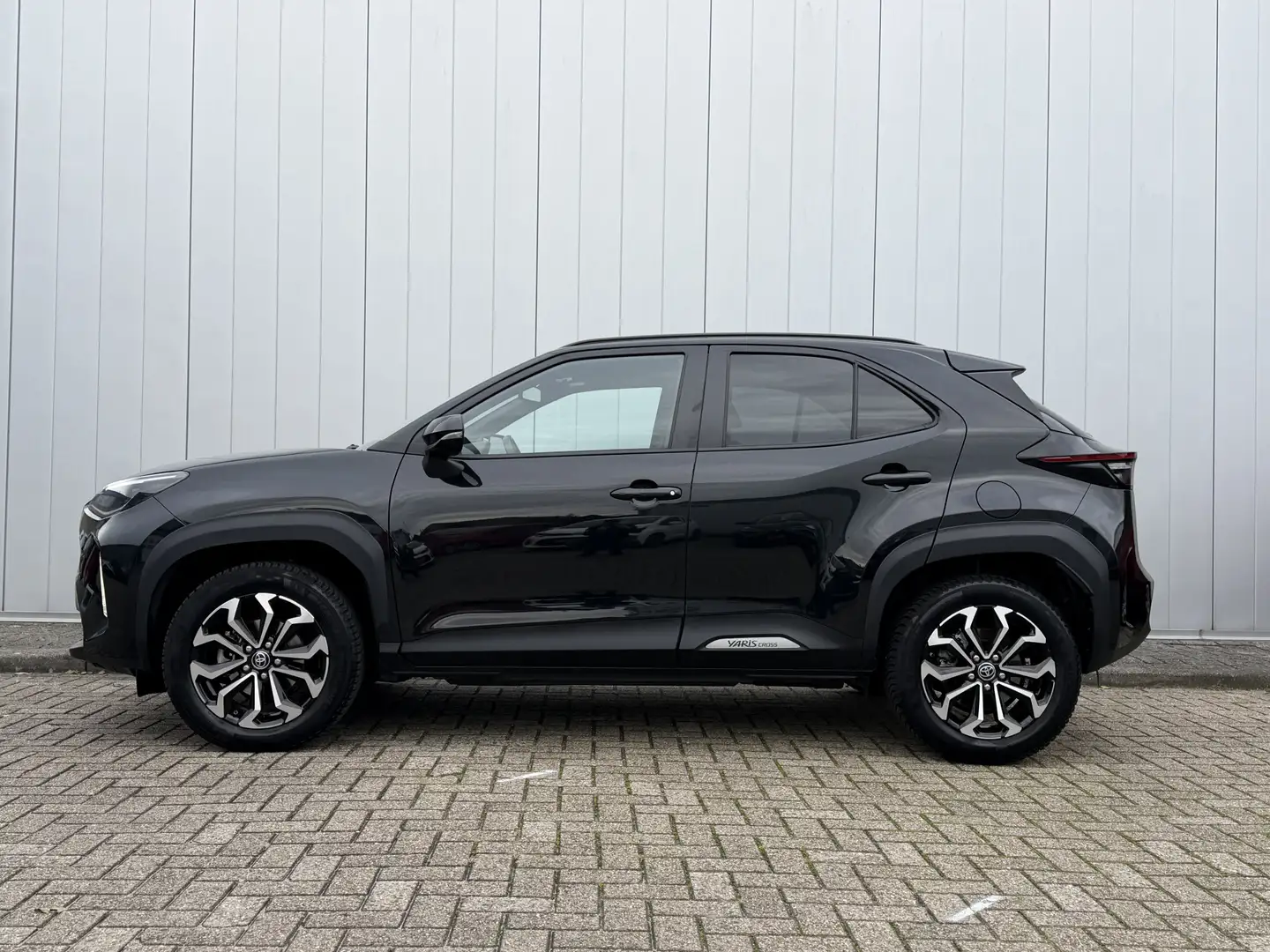 Toyota Yaris Cross 1.5 Hybrid Dynamic Limited Stoel Stuur Verwarming Noir - 2