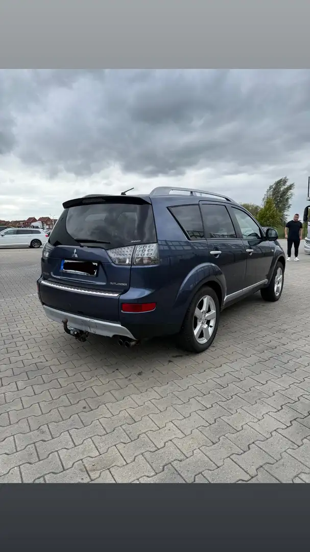 Mitsubishi Outlander Outlander 2.0 DI-D 4WD Instyle Blau - 2