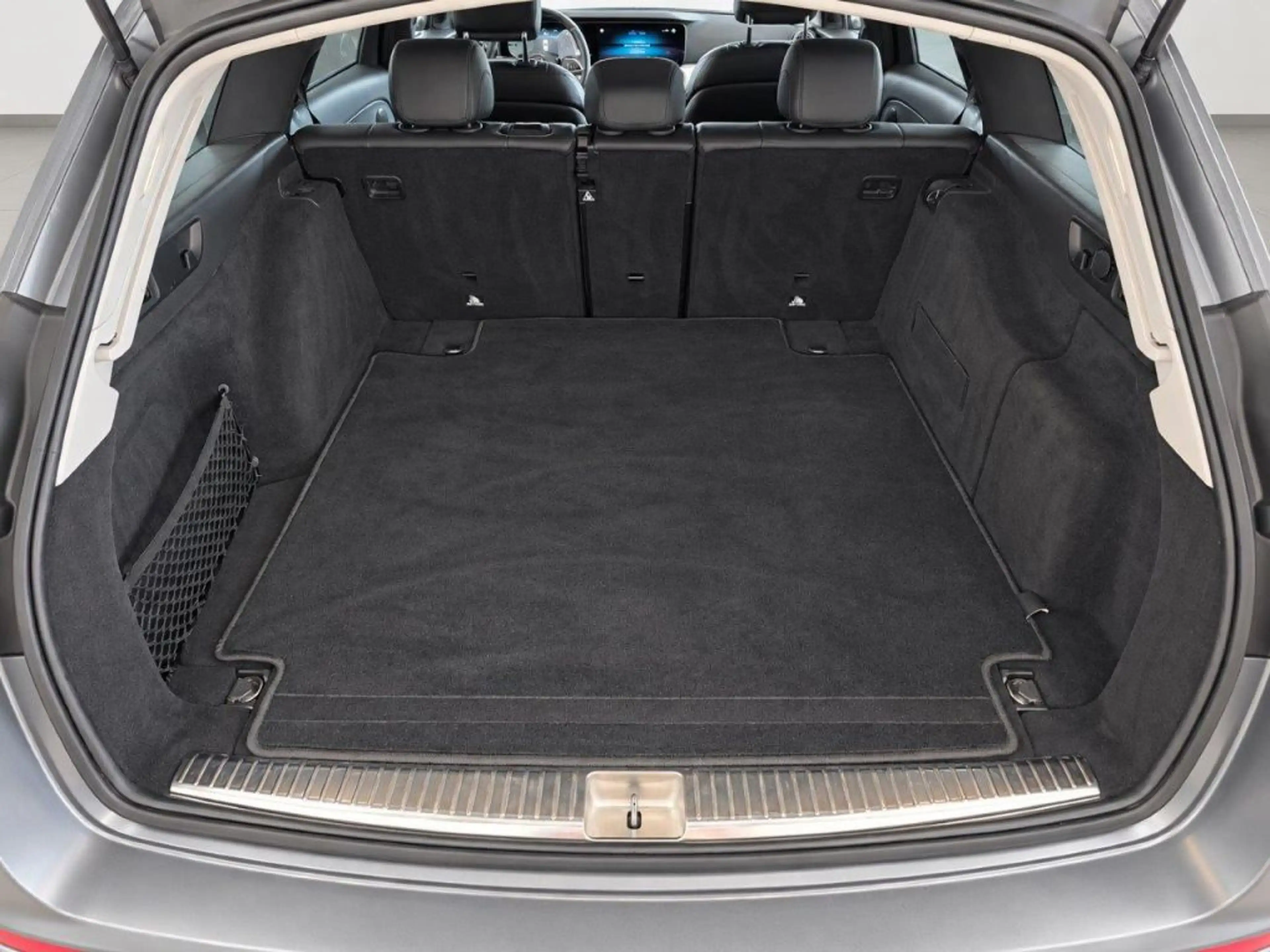 Mercedes-Benz E 220 d T 9G-TRONIC — photo 14