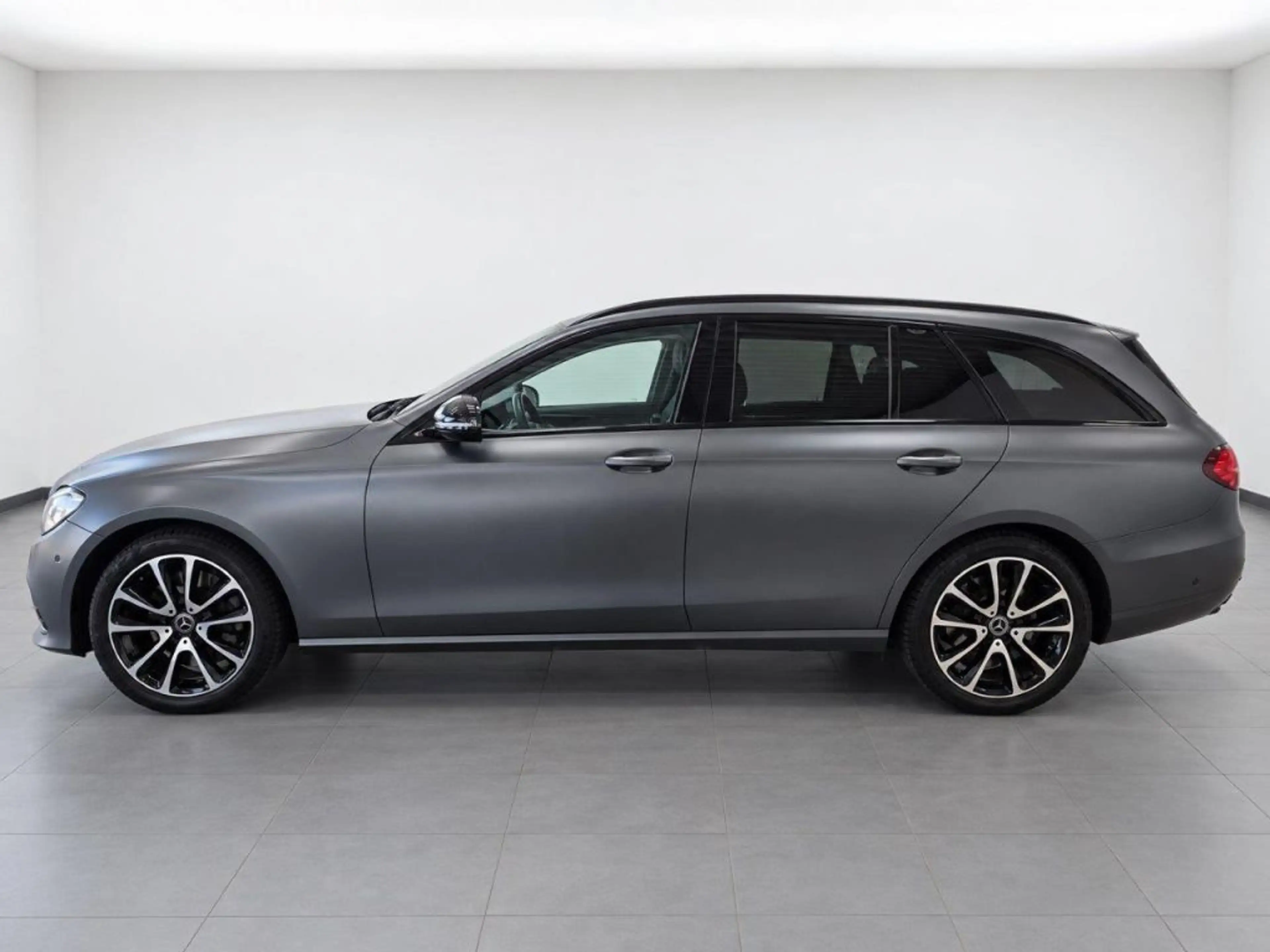 Mercedes-Benz E 220 d T 9G-TRONIC — photo 3