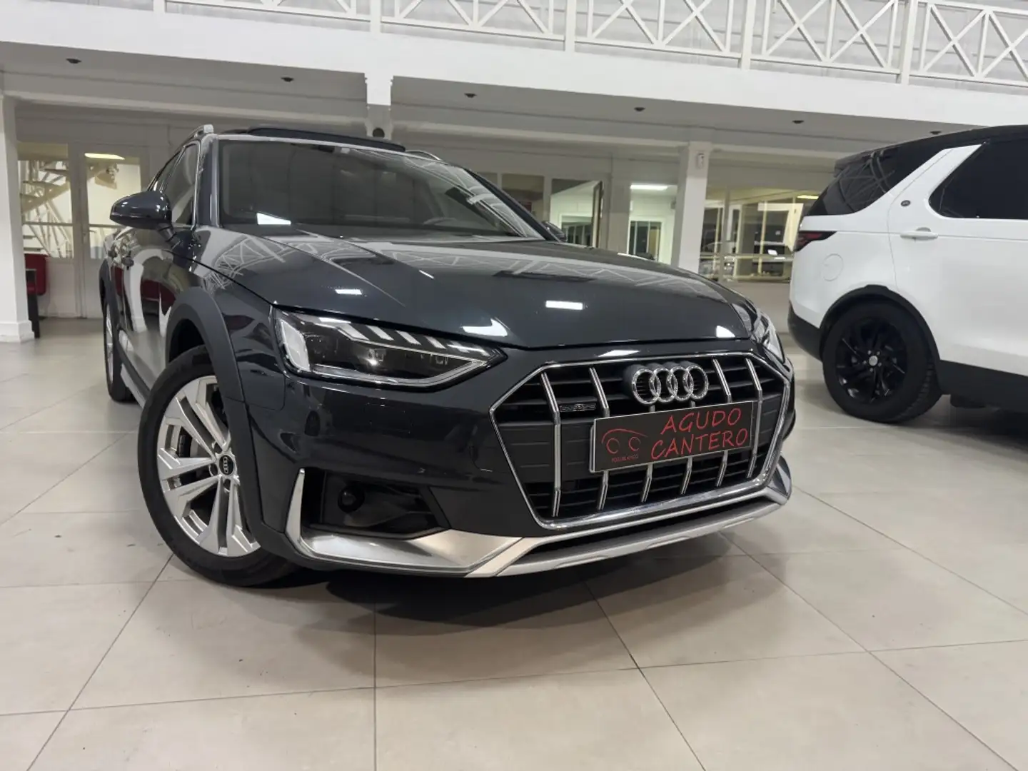 Audi A4 allroad 40 TDI quattro S-Tronic 150kW Grau - 2