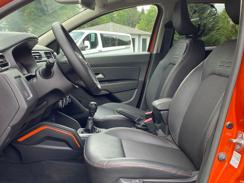 Dacia Duster TCe 100 ECO-G Extreme 8-fach AHK — photo 13