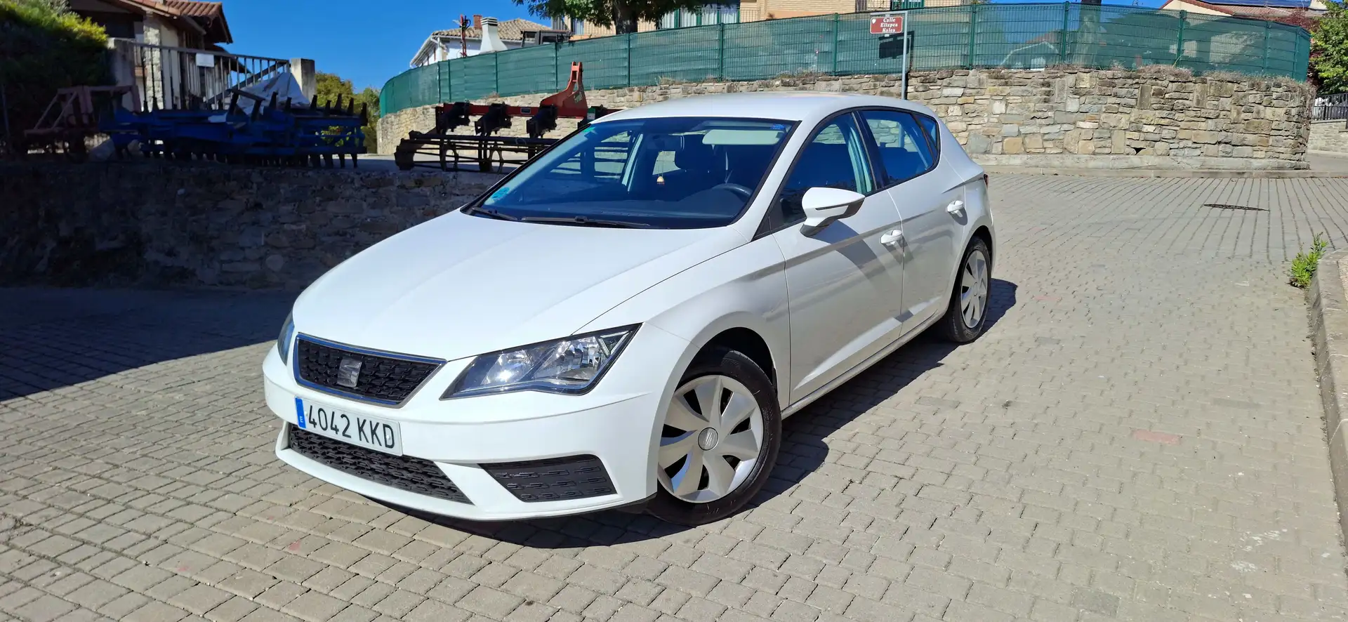 SEAT Leon 1.6TDI CR S&S Reference Plus 115 Blanco - 1