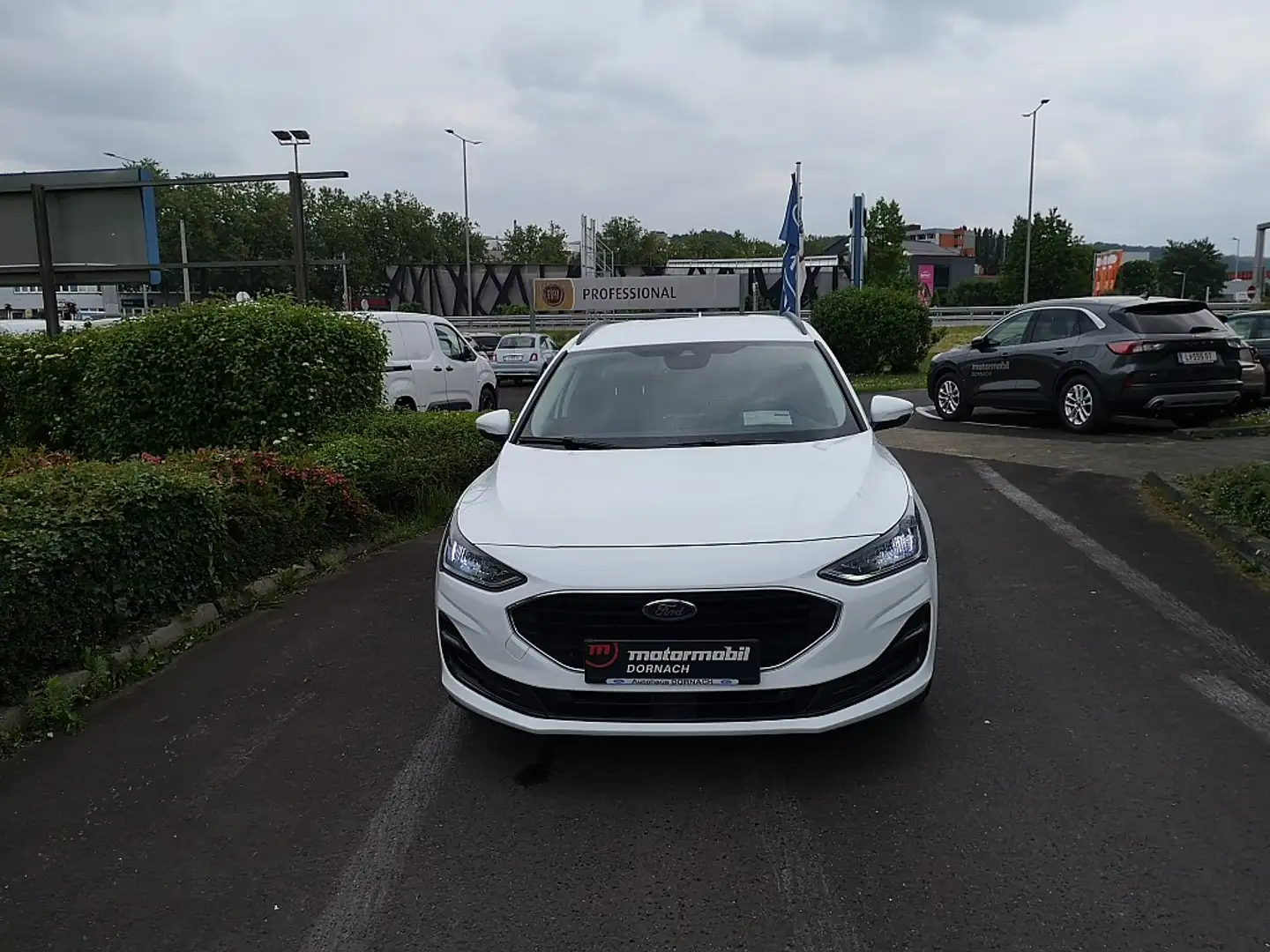 Ford Focus Turnier 1,5 EcoBlue Cool & Connect Bianco - 1