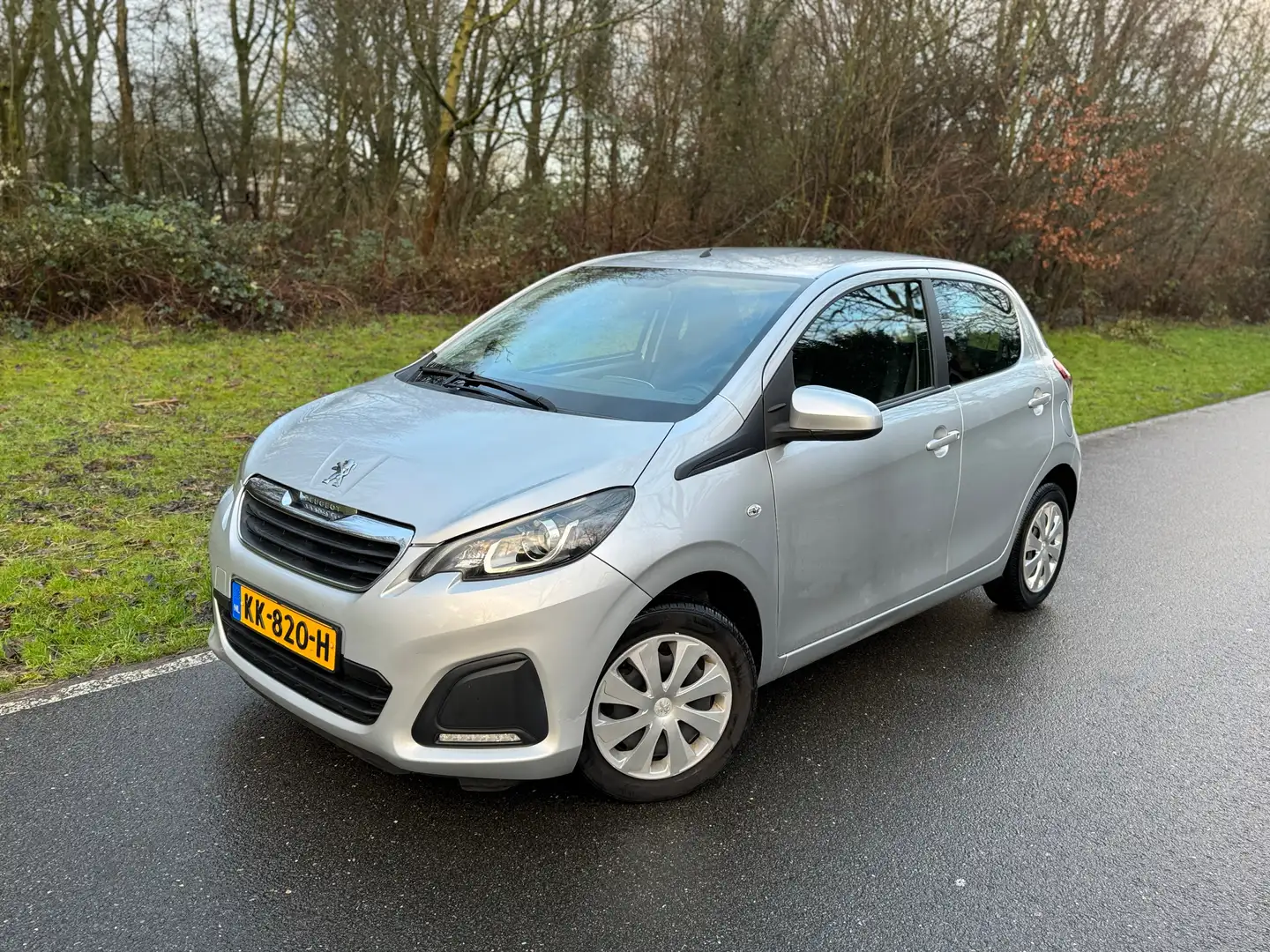 Peugeot 108 PEUGEOT Active 1.0 e-VTi Grijs - 1