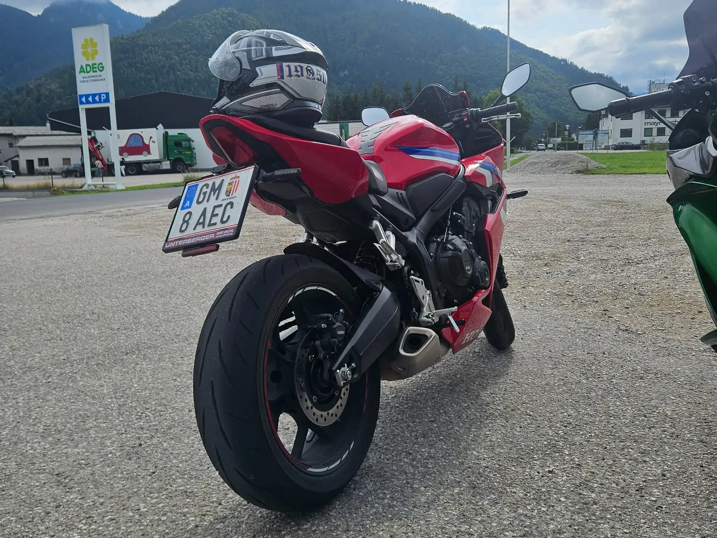Honda CBR 650 Rot - 2