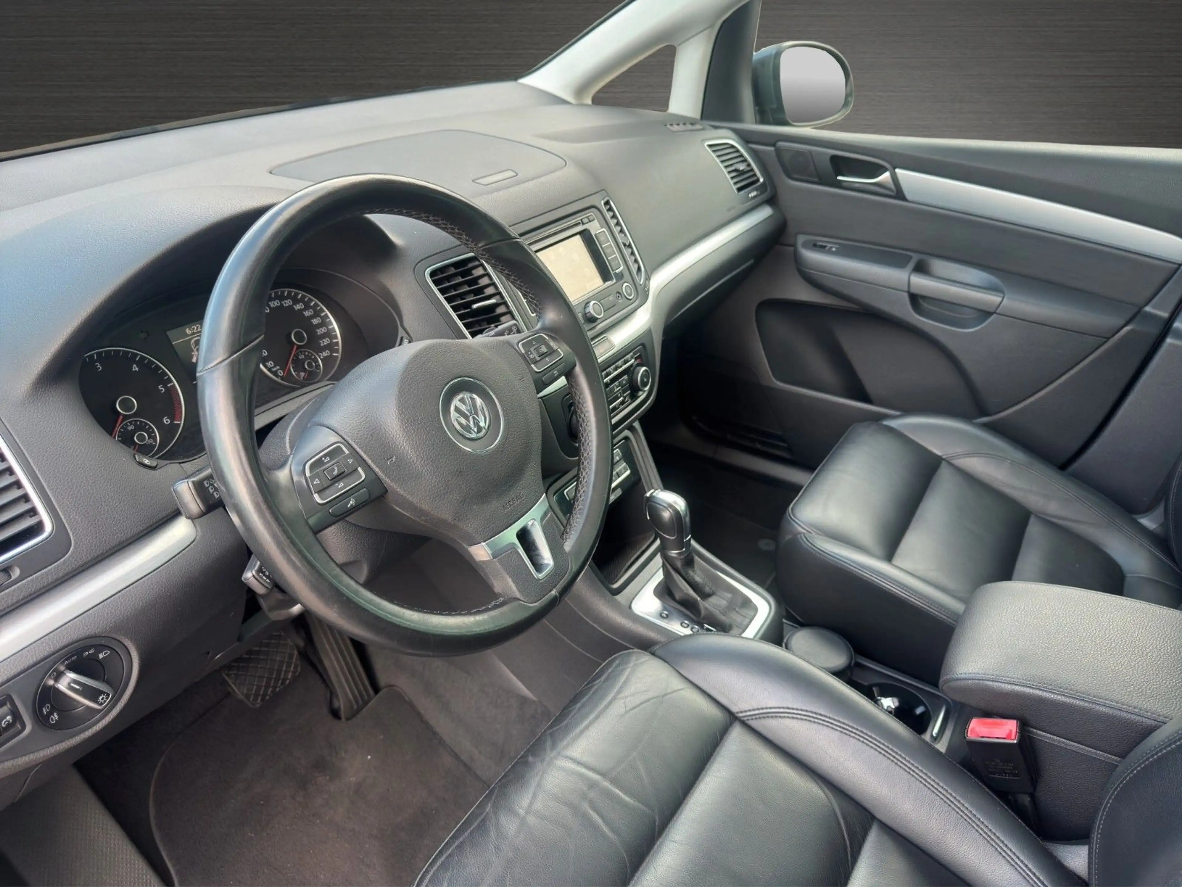 Volkswagen Sharan 2.0 TDI DSG Highline Stand. Xenon Leder — photo 10