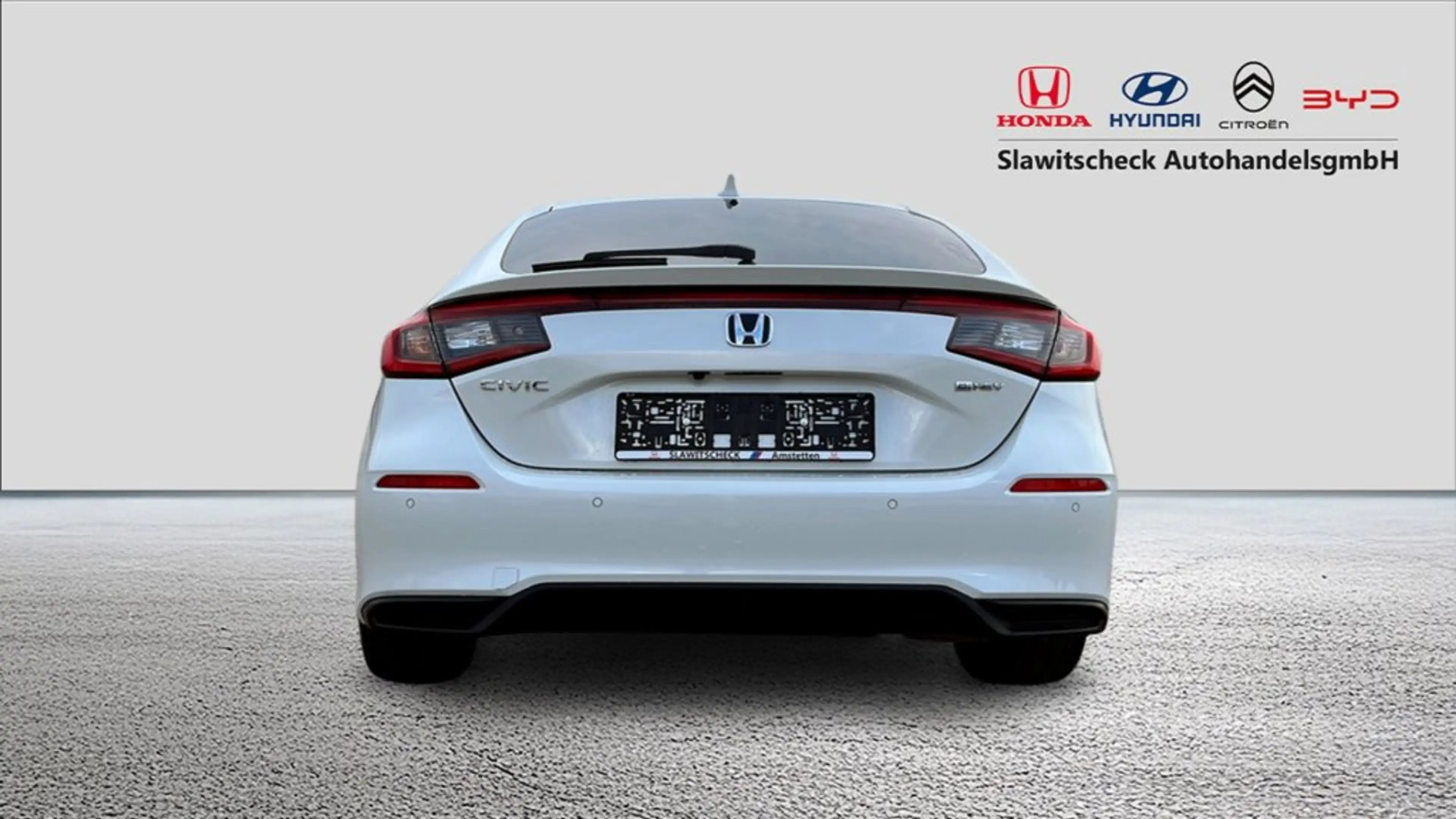 Honda Civic e:HEV 2.0 eCVT Sport — photo 4