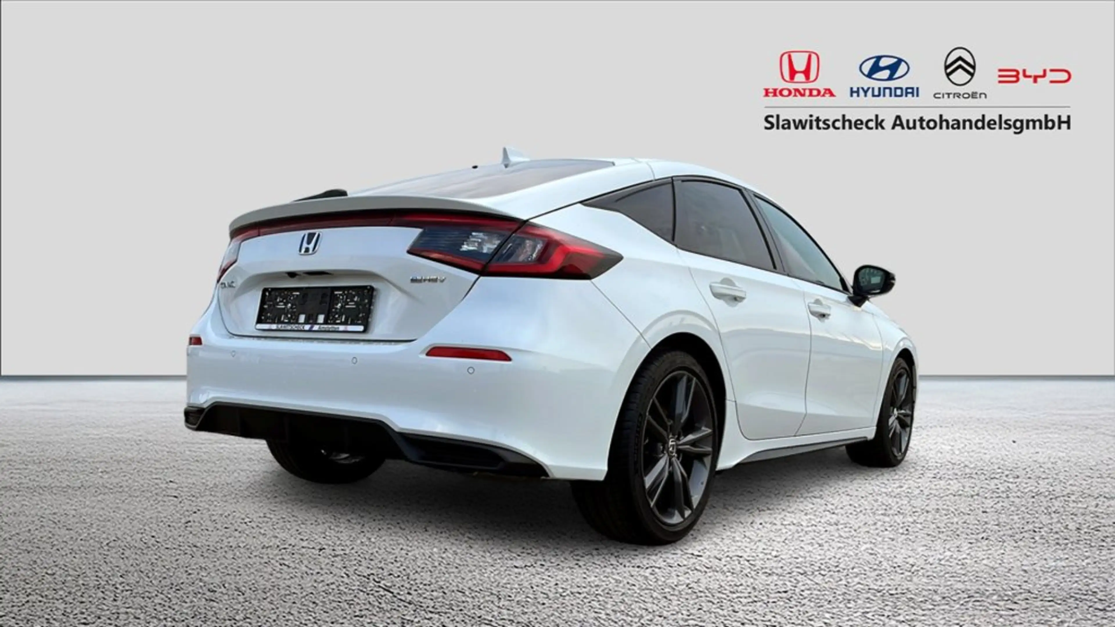 Honda Civic e:HEV 2.0 eCVT Sport — photo 5