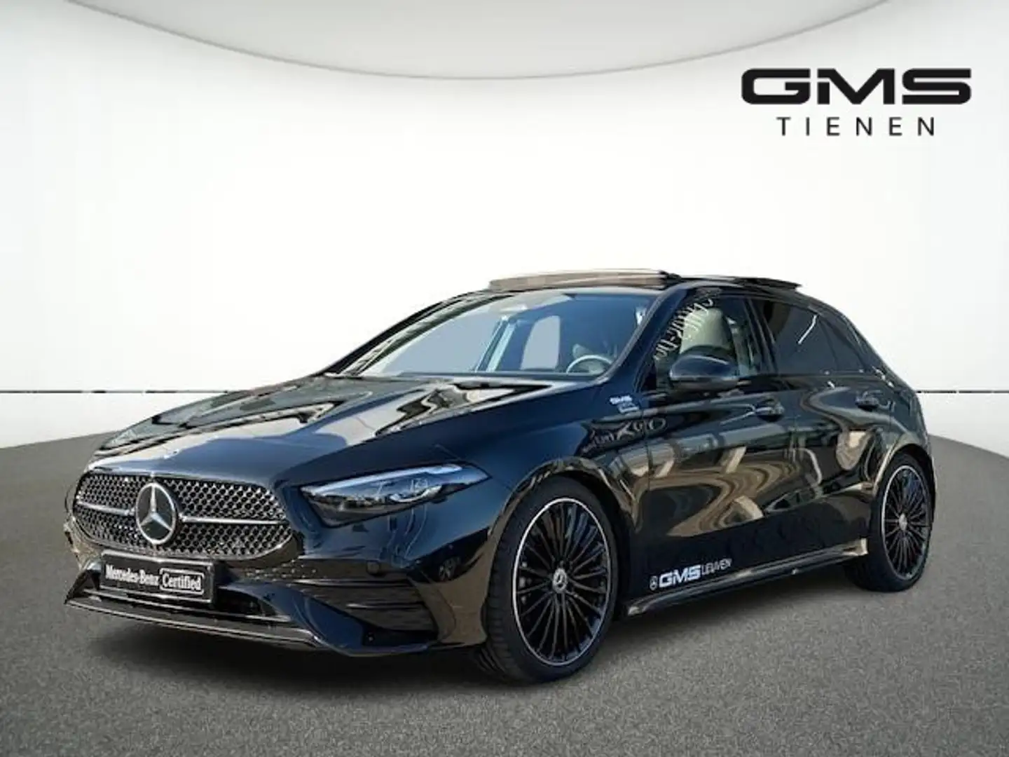Mercedes-Benz A 180 AMG Line *Pano dak* Facelift - 1