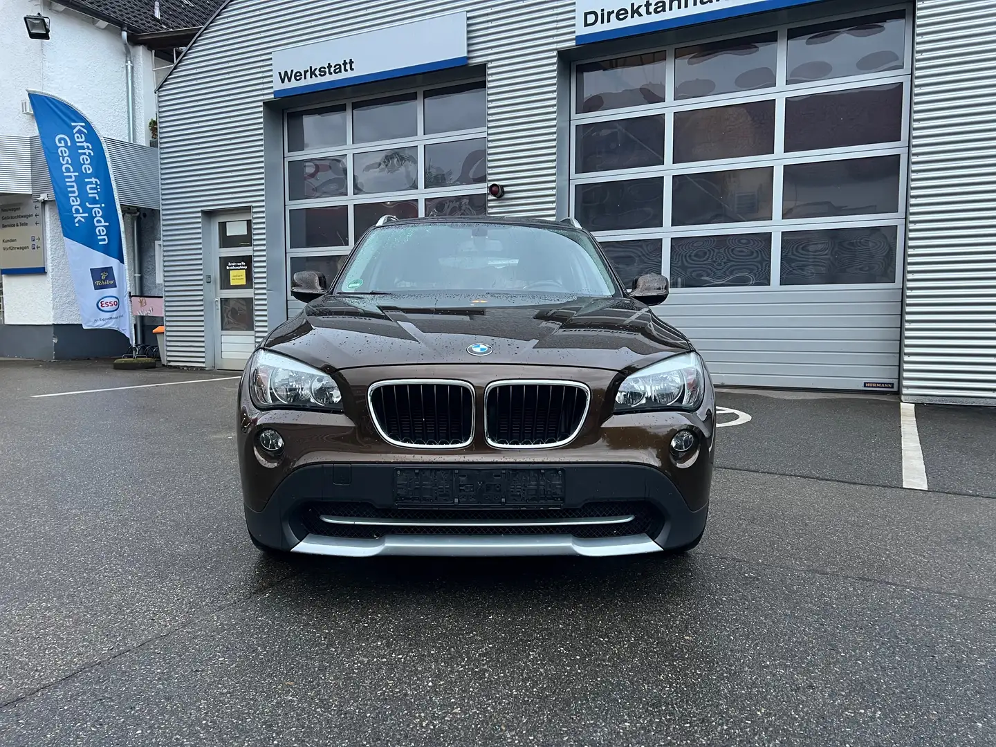 BMW X1 18 i sDrive Braun - 2