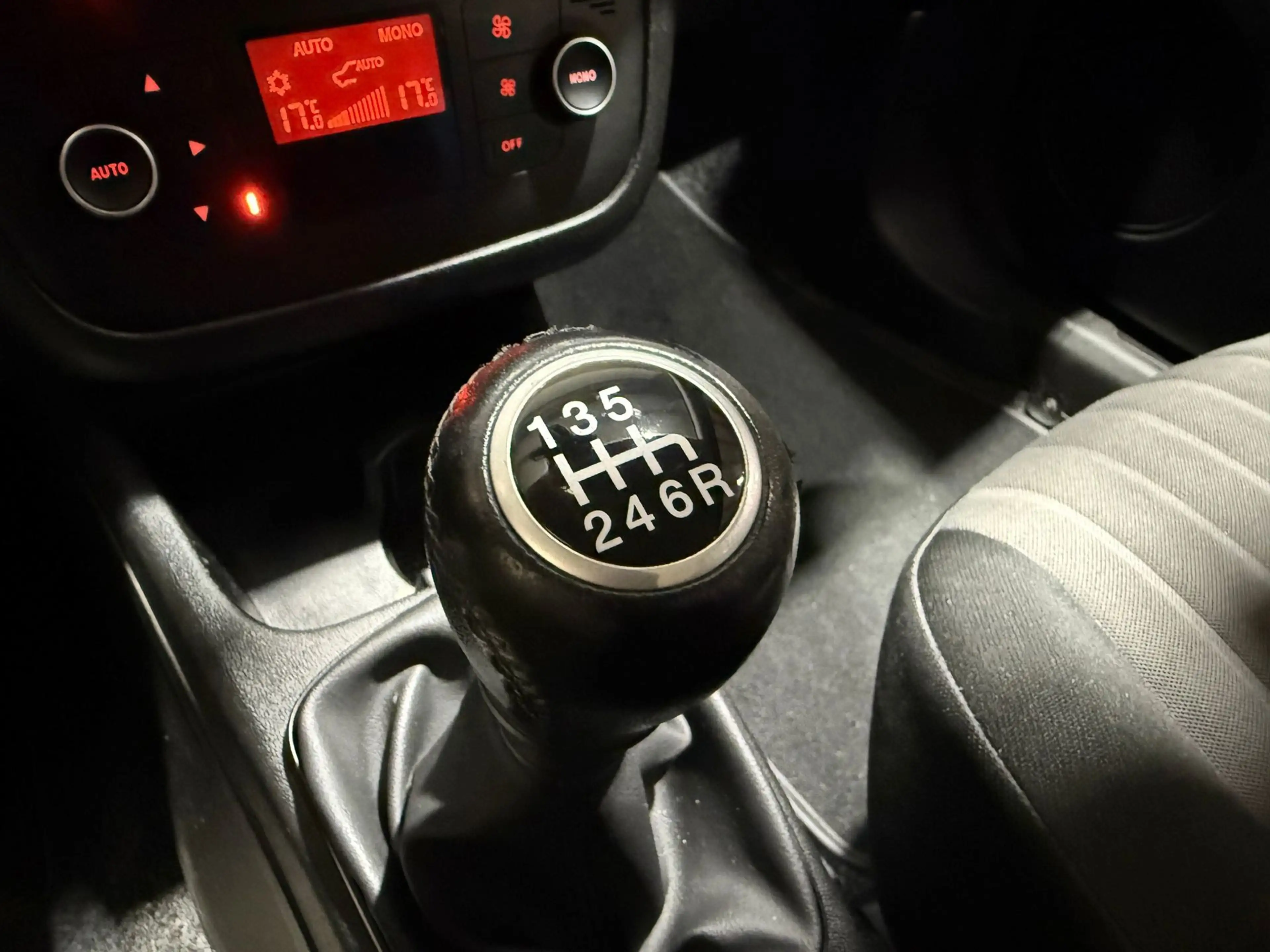 Fiat Punto Evo 0.9 TwinAir Sempre | 1e eig | Airco | Cruise | Nav — photo 19