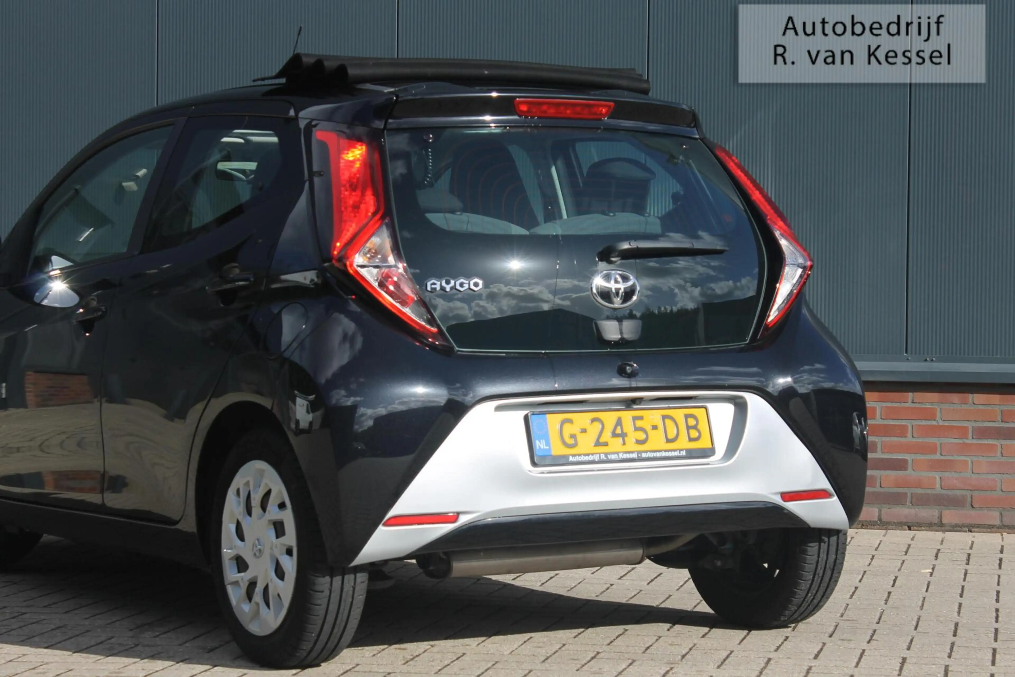 Toyota Aygo 1.0 VVT-i x-play Limited I Cabrio I Carplay I NL-a — photo 5
