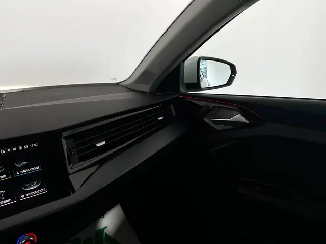 Audi A1 view 13