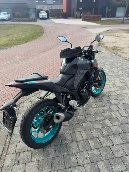 Yamaha MT-03 - foto 4