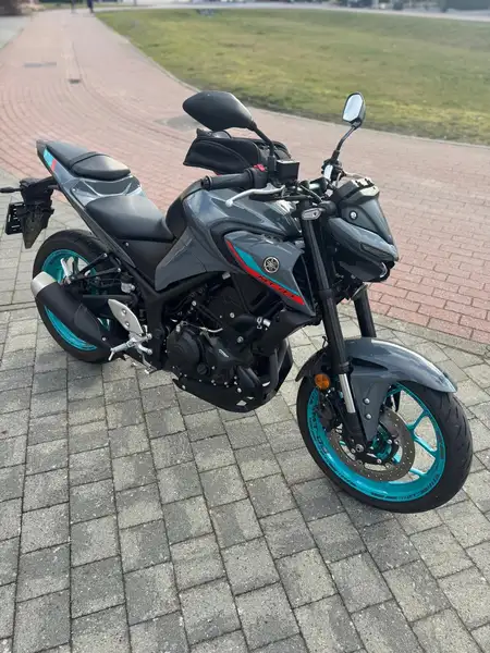 Yamaha MT-03 - foto 2