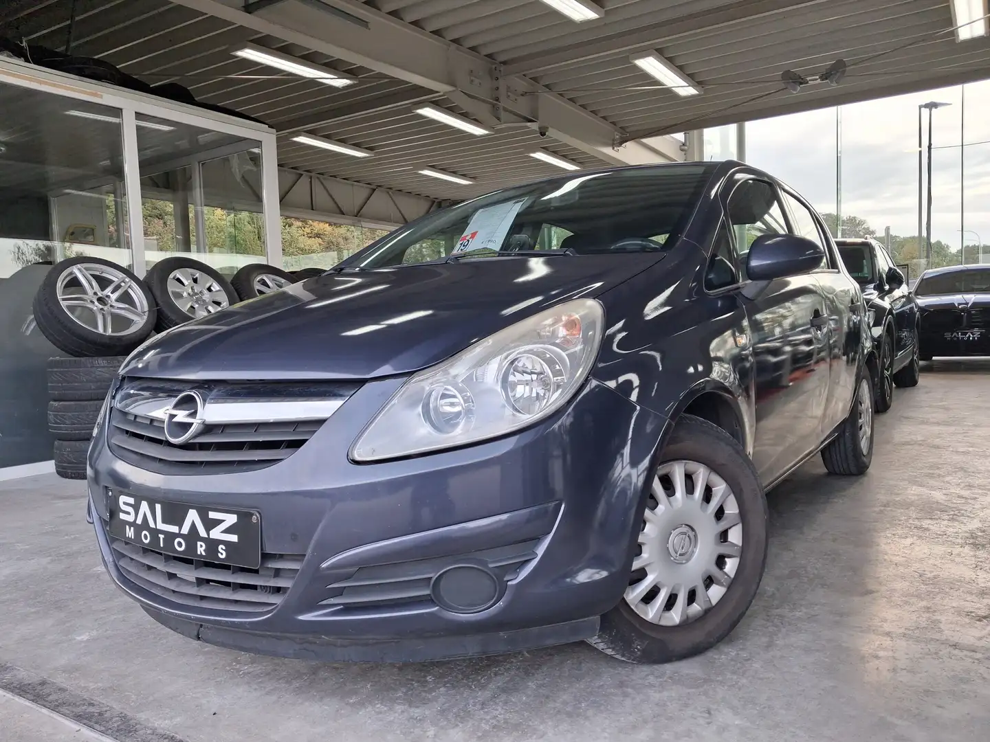 Opel Corsa Corsa 1.2i Essentia !! BIEN LIRE L ANNONCE !!!!! Gris - 2