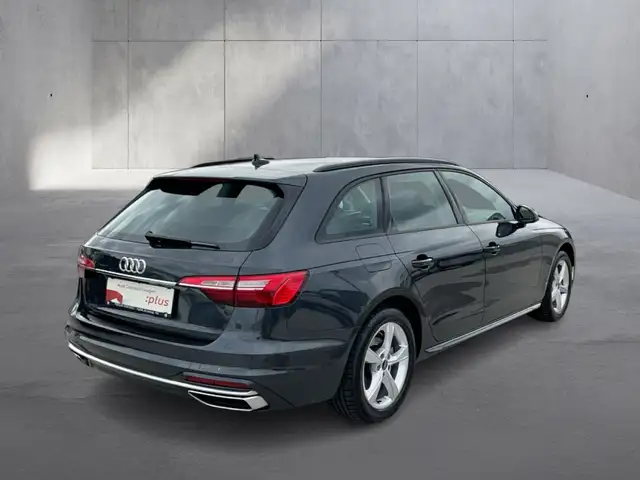 Audi A4 view 6