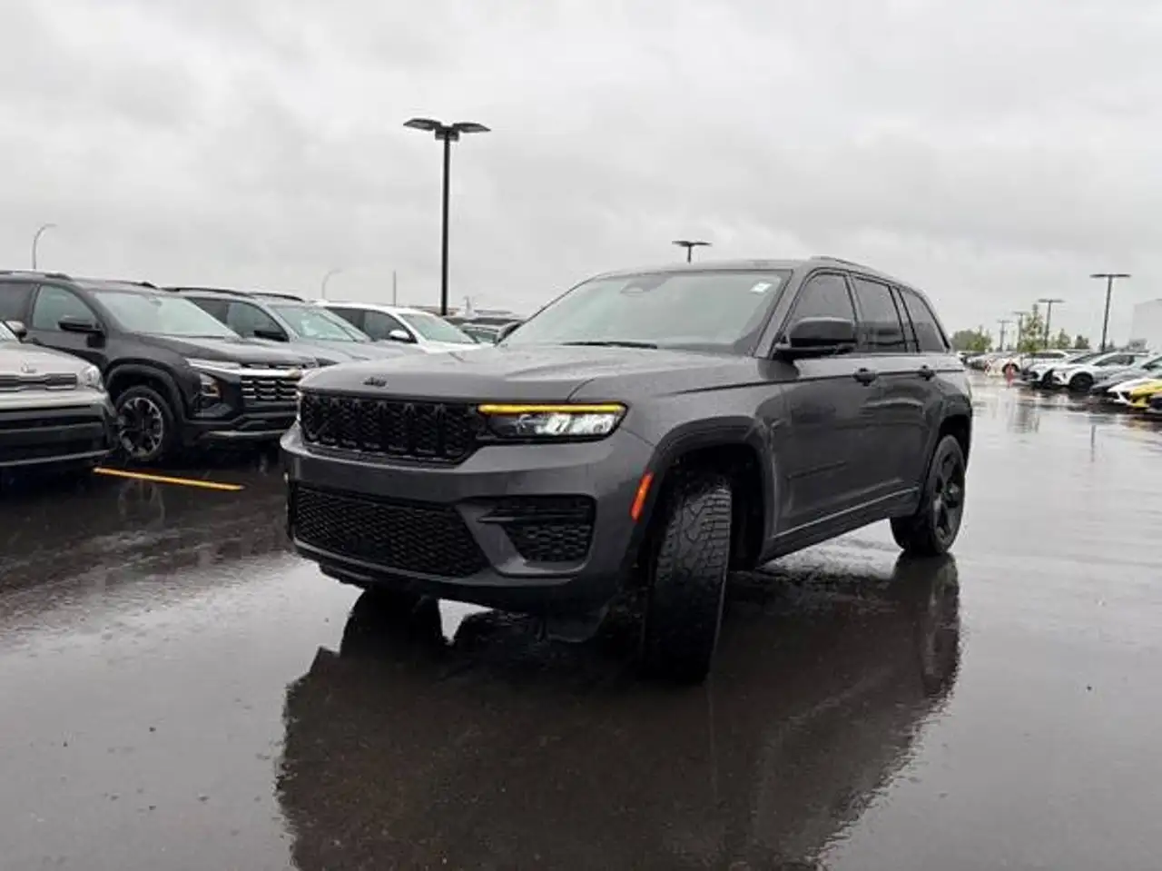 Jeep Grand Cherokee снимка Jeep Grand Cherokee