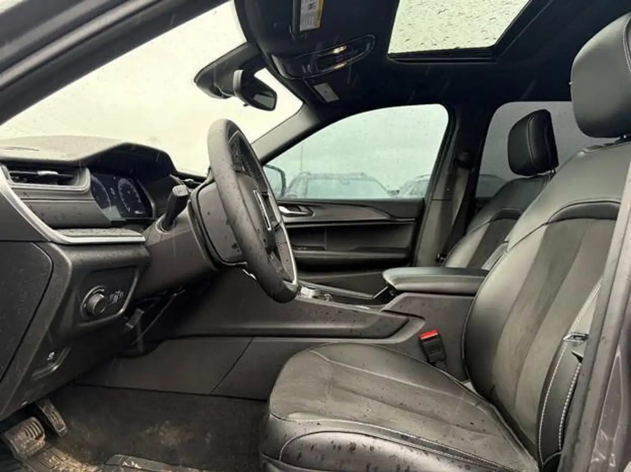 Jeep Grand Cherokee снимка Jeep Grand Cherokee