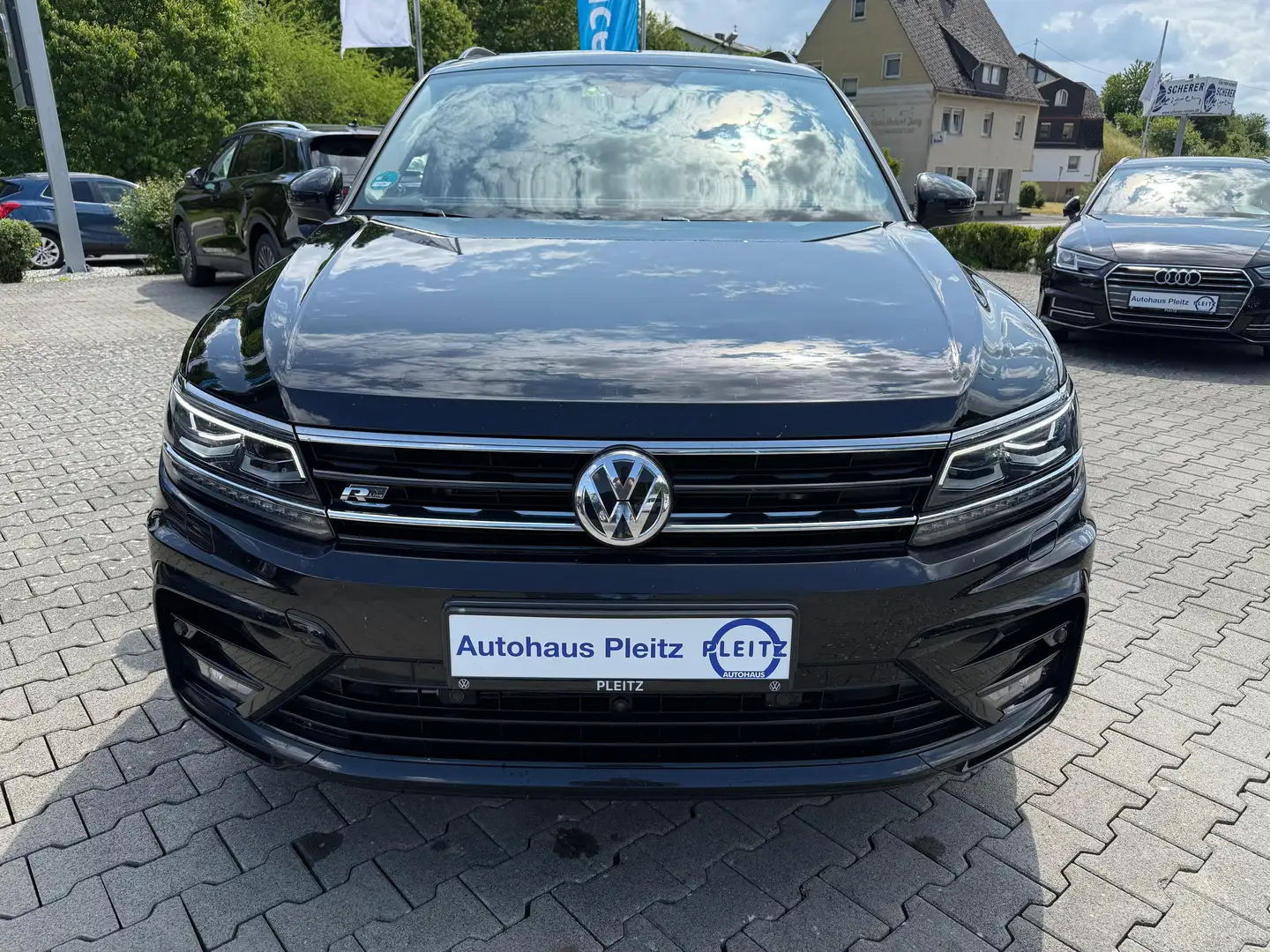 Volkswagen Tiguan Allspace Highline 4Motion 2.0 TDI DSG Kamera AHK NAVI Schwarz - 2
