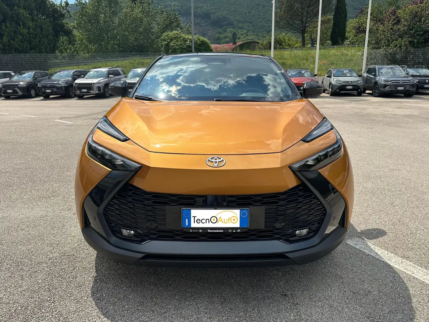 Toyota C-HR C-HR 2.0 phev Lounge Premiere fwd e-cvt Orange - 2